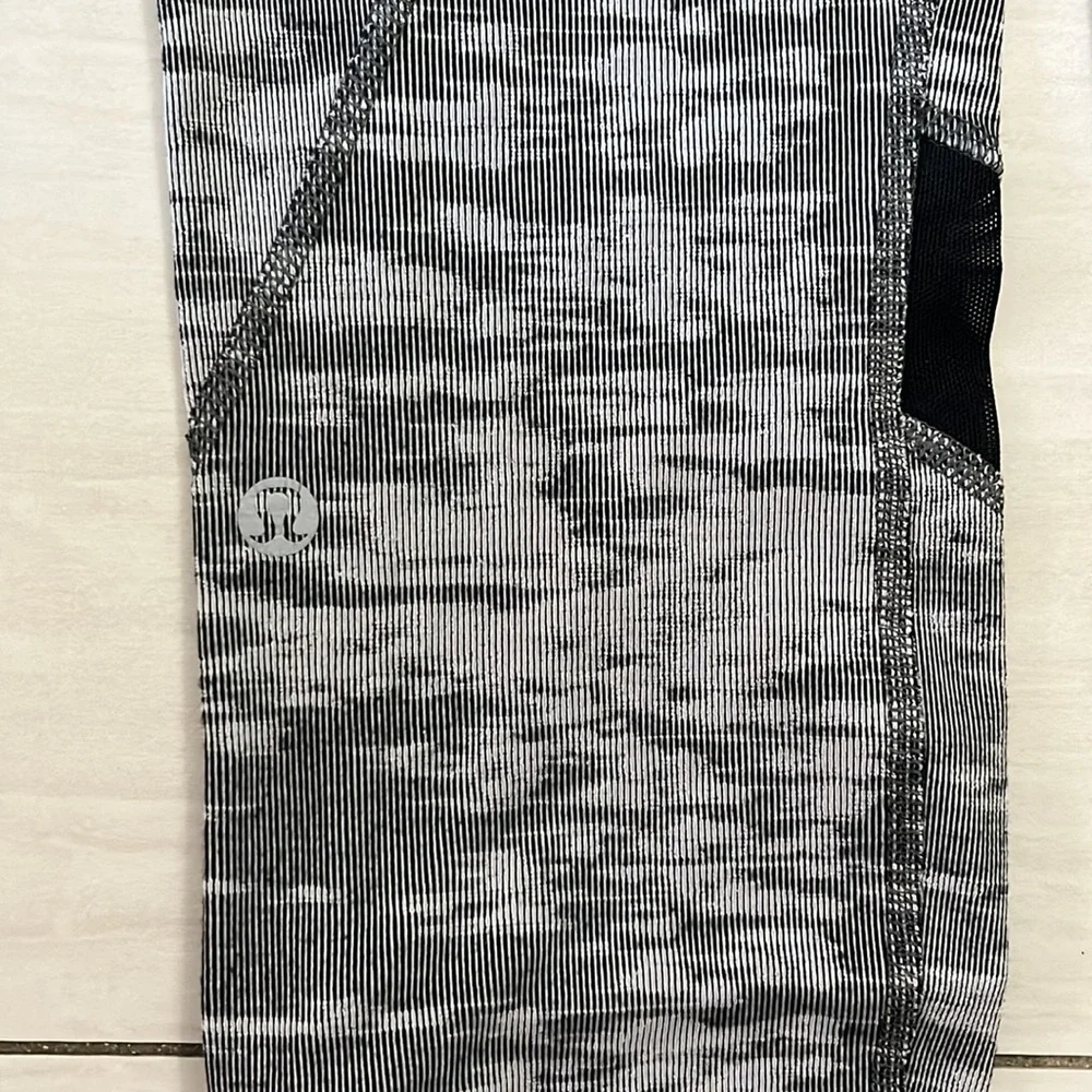 lululemon tights - Picture 5 of 5